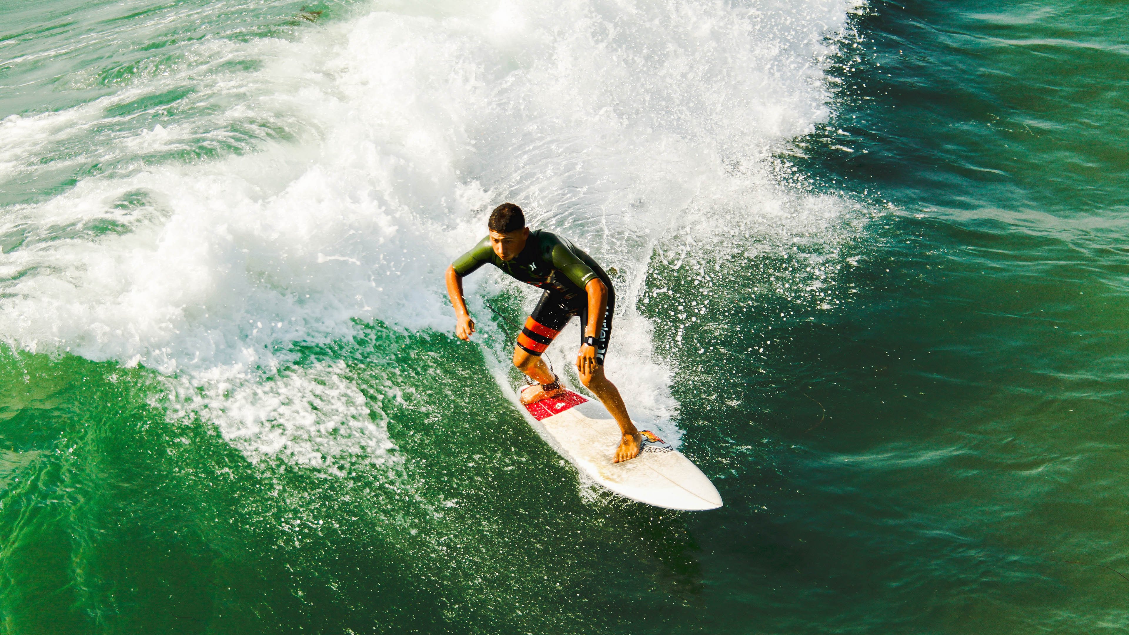 青少年“梦想成长”篮球真人秀节目在全国热播,鼓励积极向上精神