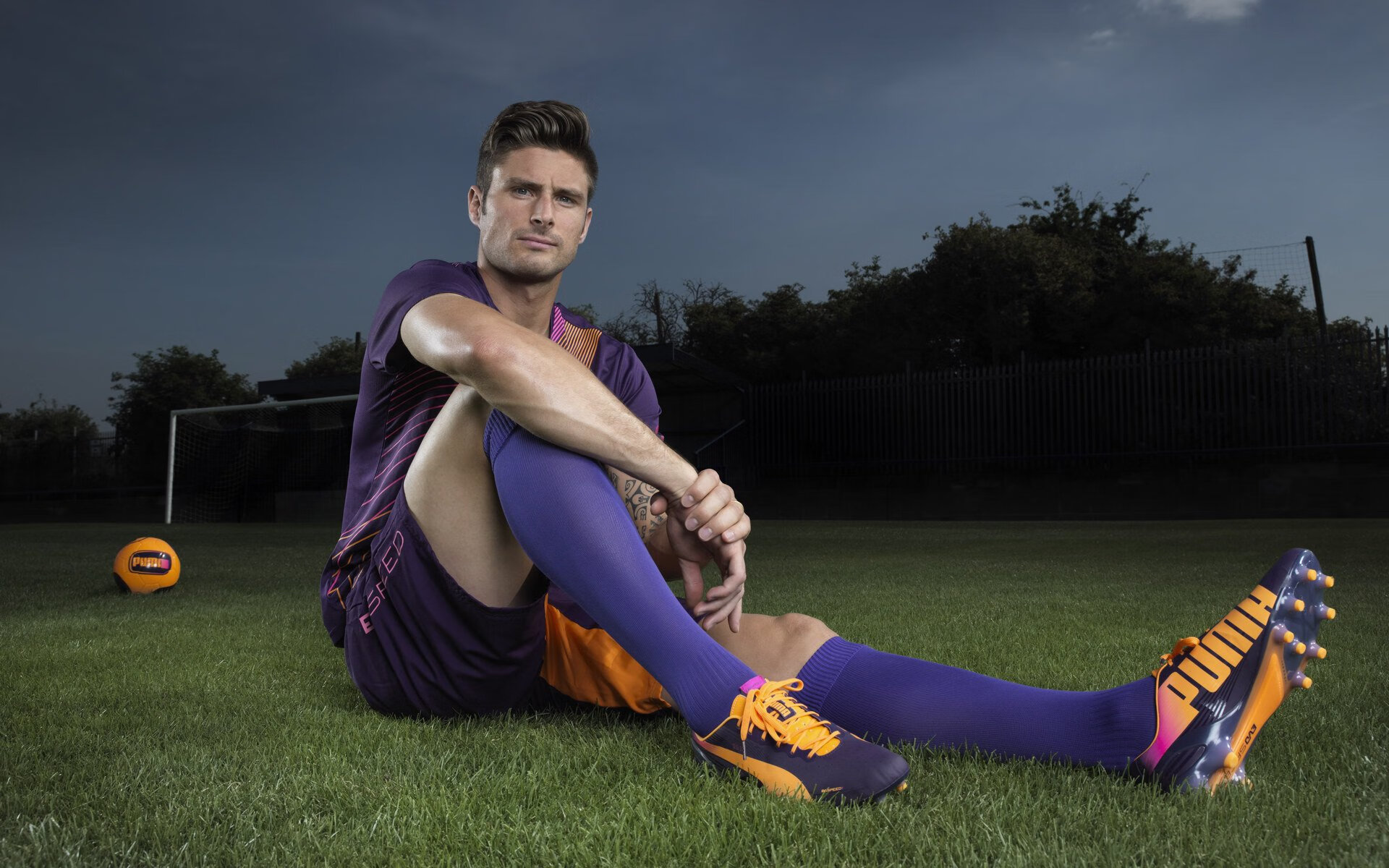 热那亚签下新后卫,提升球队实力,热那亚转入球员