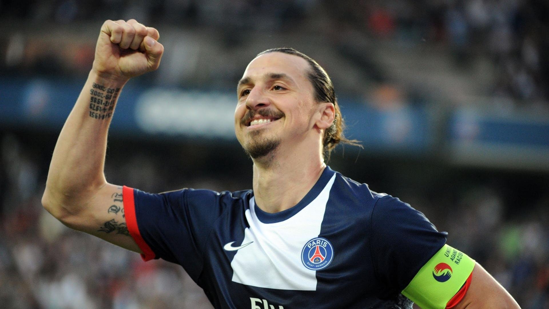 “霍斯特带领南非队打破防守纪录,向世界冠军冲刺”